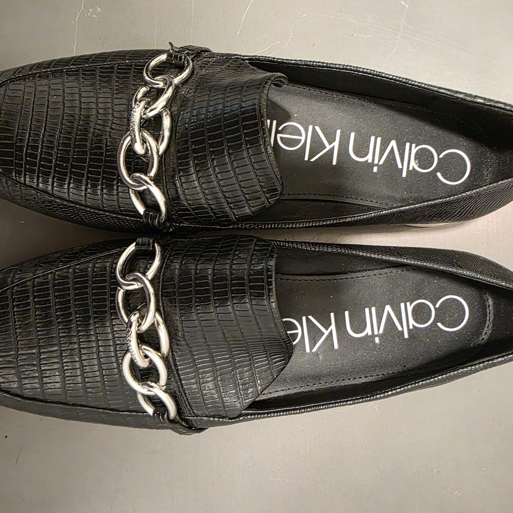 Calvin Klein Silver and Black Designer Flats with Chain Accent